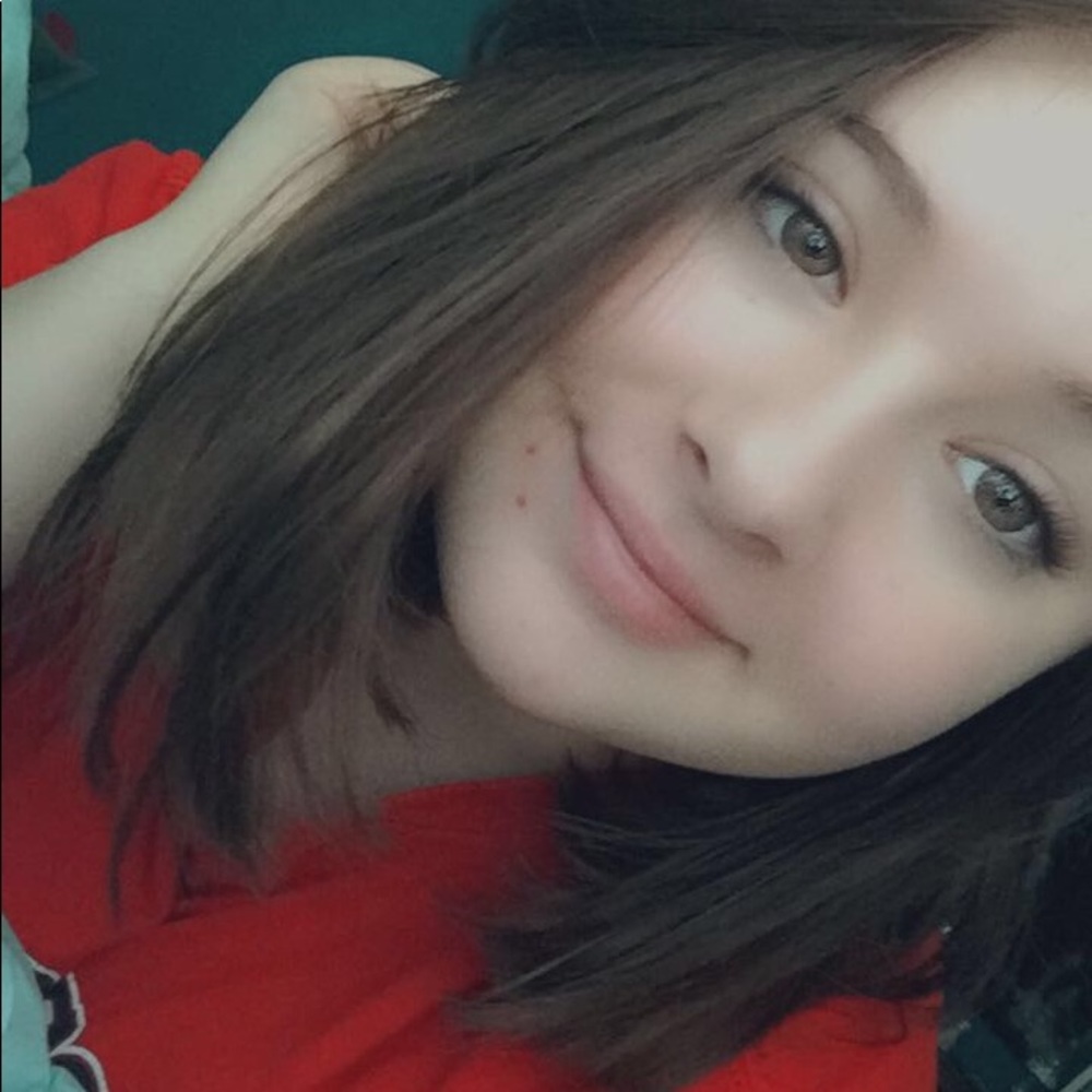 Meet your Posher, Adalaya